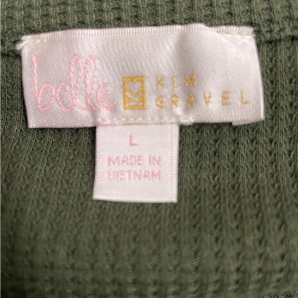 Raw edge seam pullover - Picture 6 of 7